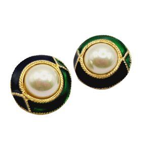 Vintage 80's 2 Tone Enamel Faux Pearl Clip Earrings (A439)